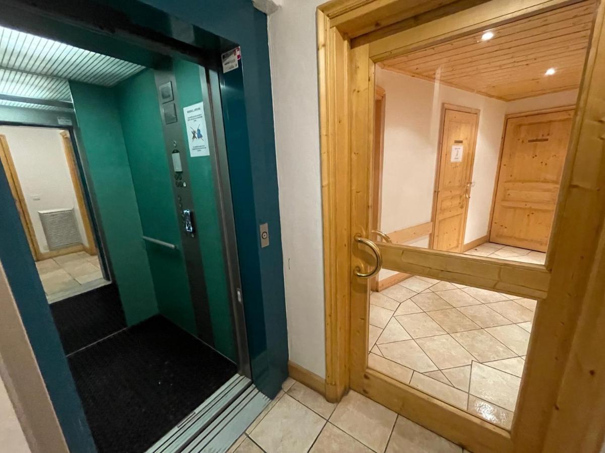 Meribel Centre La Chaudanne, Real Ski In And Out, 3 Bedrooms 2 Bathrooms Newly Renovated, Chalet L'Eperviere Exterior foto